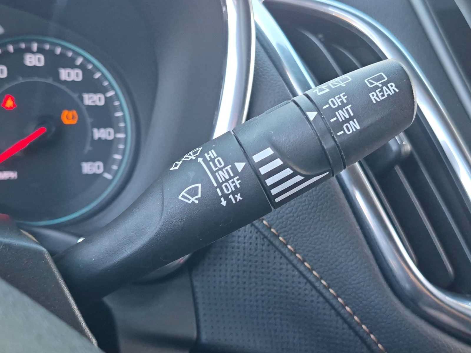 Used 2020 Chevrolet Equinox Premier AWD/4WD image 25