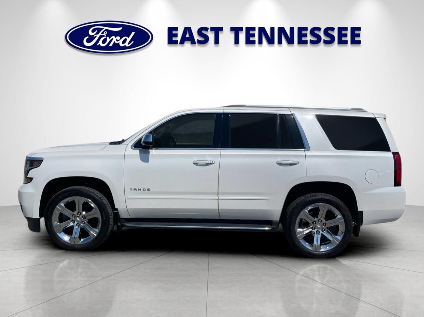 Used 2020 Chevrolet Tahoe Premier w/ 6.2L Performance Package AWD/4WD image 6