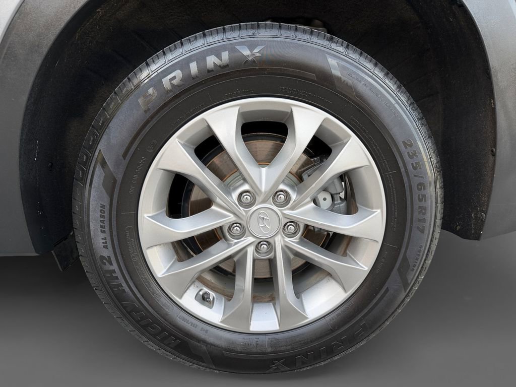 Used 2019 Hyundai Santa Fe SEL image 11