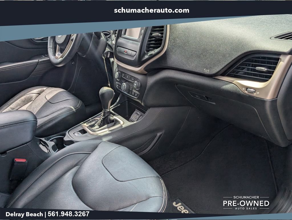 Used 2015 Jeep Cherokee Latitude FWD image 16