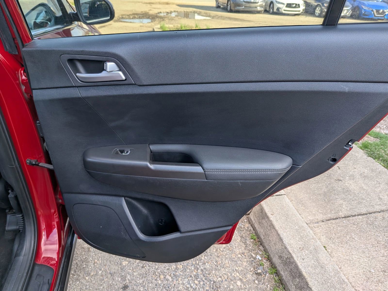 Used 2021 Kia Sportage LX image 27