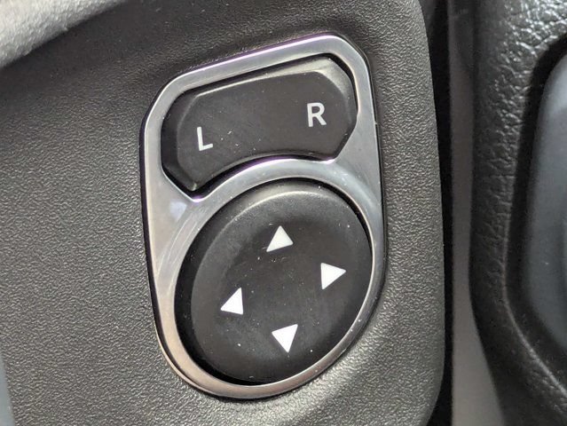 Used 2021 Jeep Wrangler Unlimited Sahara AWD/4WD image 24