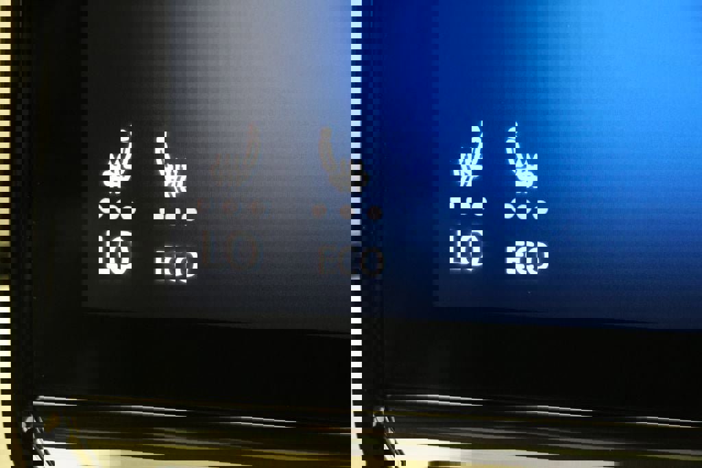 Used 2023 Volkswagen ID.4 Pro S AWD/4WD image 23