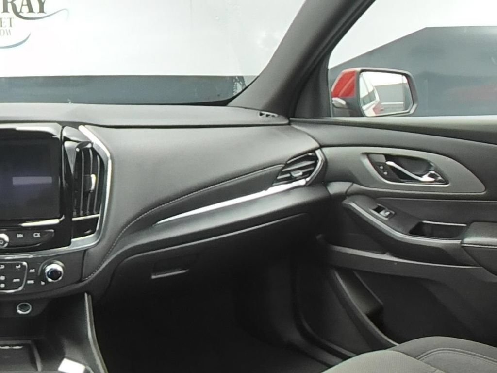 Certified 2023 Chevrolet Traverse LT FWD image 18