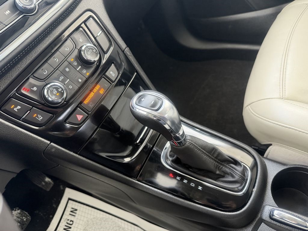Used 2017 Buick Encore Premium image 18