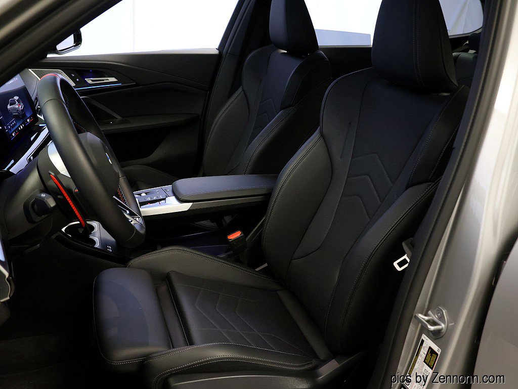 Used 2025 BMW X1 M35i w/ Premium Package image 10