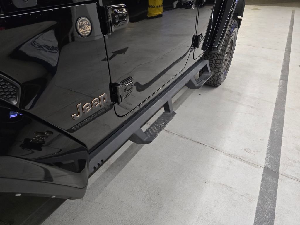 Used 2023 Jeep Wrangler Rubicon 392 image 13