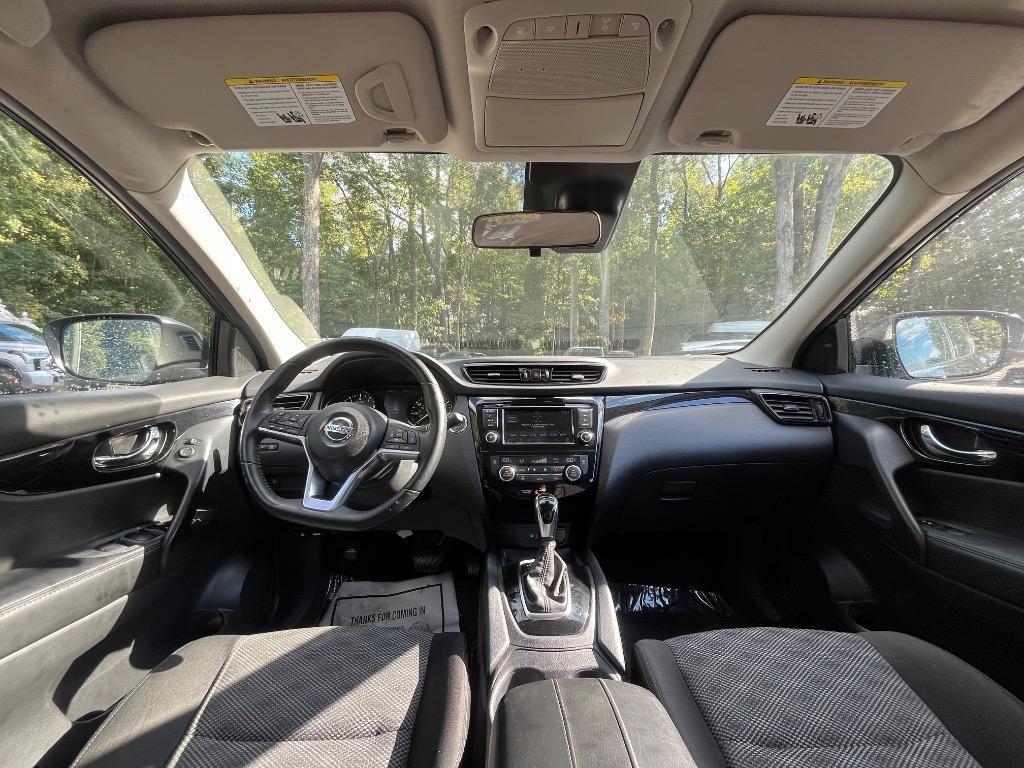 Used 2021 Nissan Rogue Sport SV FWD image 31