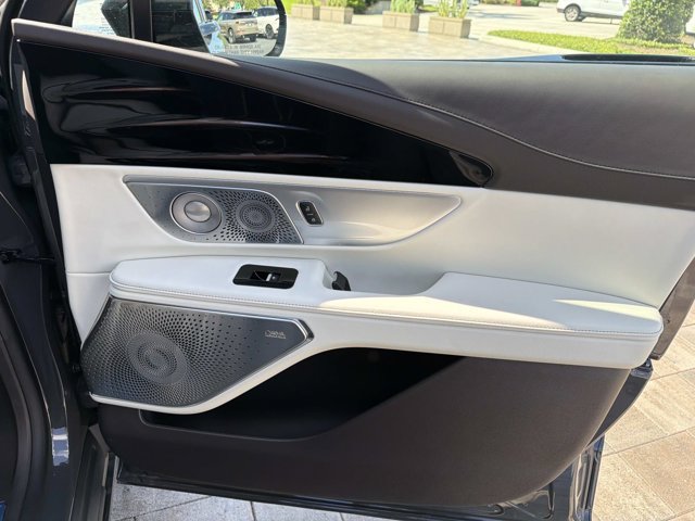 New 2026 Lincoln Nautilus Black Label w/ Jet Appearance Package AWD/4WD image 17