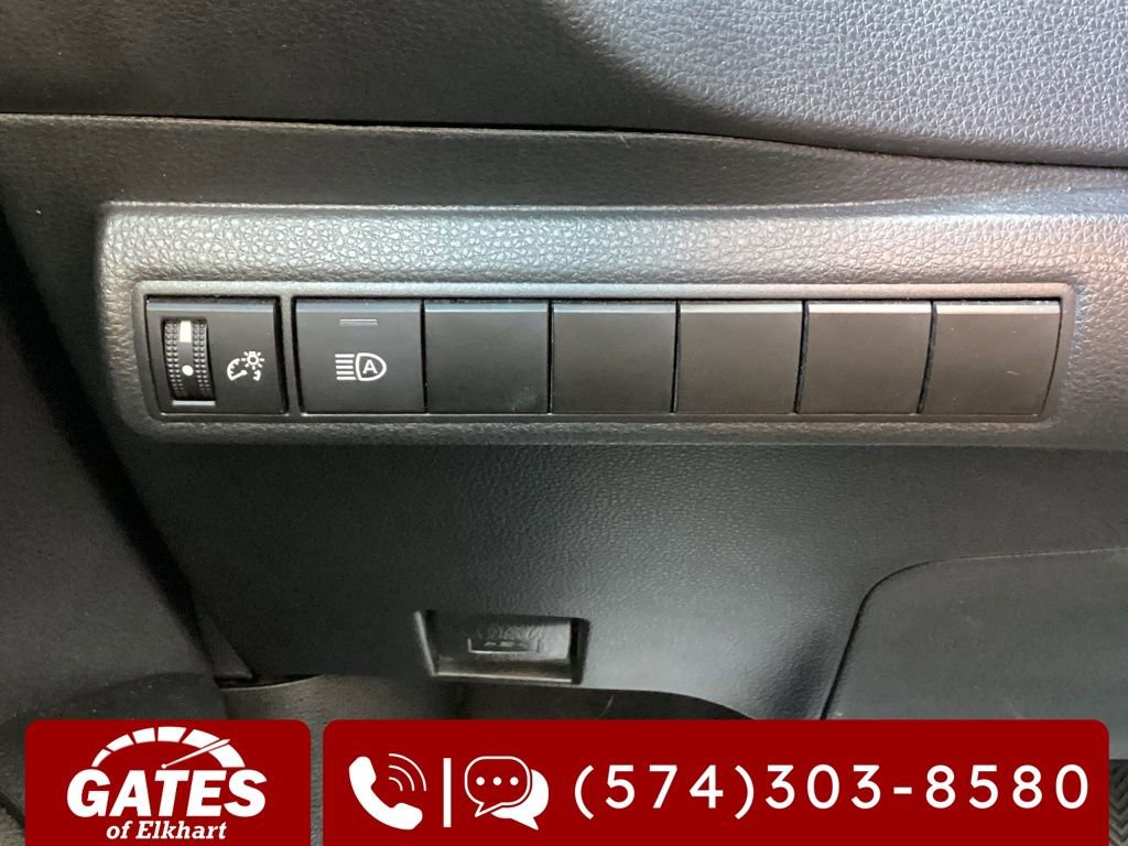 Used 2024 Toyota Corolla LE image 18