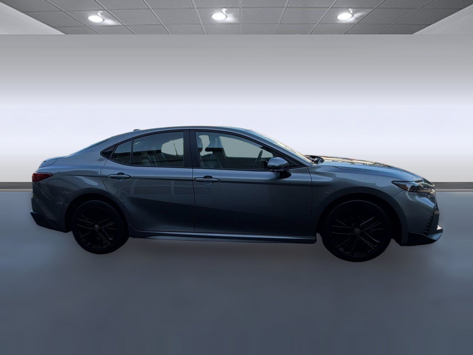 Used 2025 Toyota Camry SE w/ Convenience Package AWD/4WD image 8