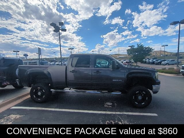 Used 2010 GMC Sierra 2500 SLE w/ SLE Preferred Package AWD/4WD image 4