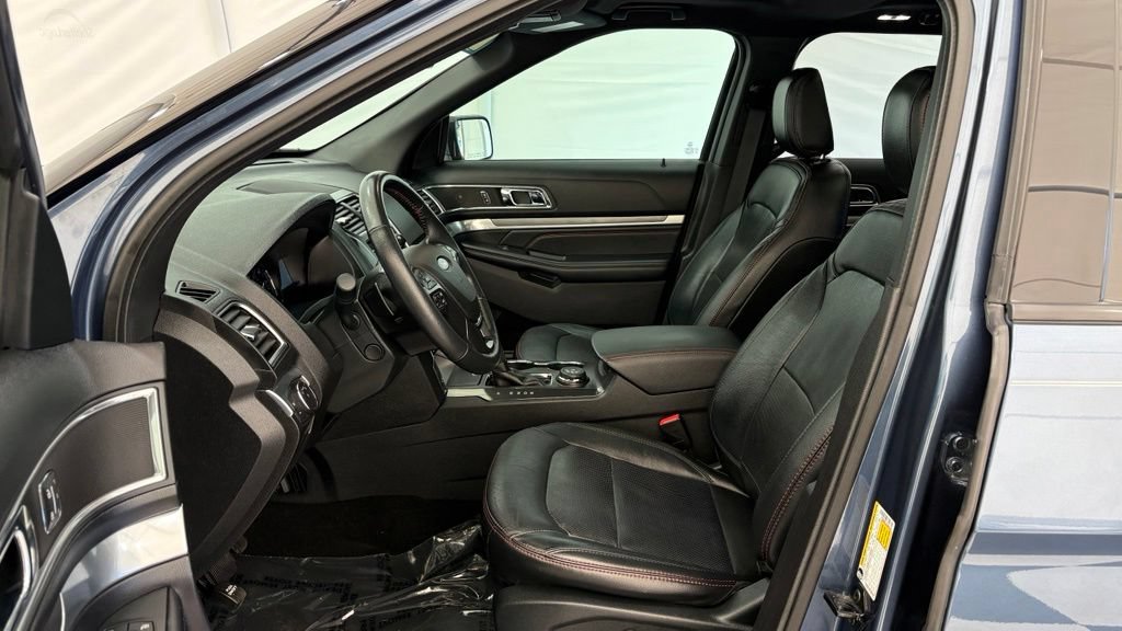 Used 2019 Ford Explorer Sport w/ Equipment Group 401A AWD/4WD image 16