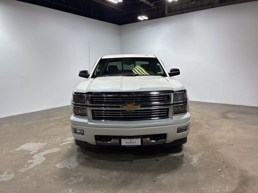 Used 2015 Chevrolet Silverado 1500 High Country w/ High Country Premium Package video 3