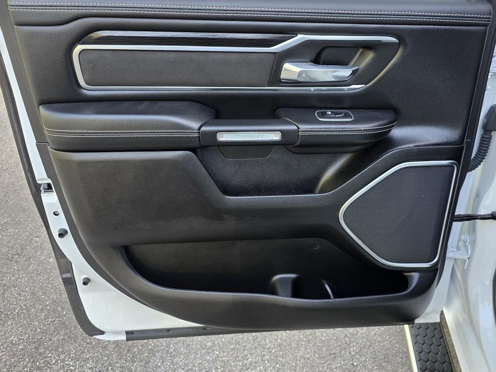 Used 2023 RAM 1500 Laramie AWD/4WD image 38