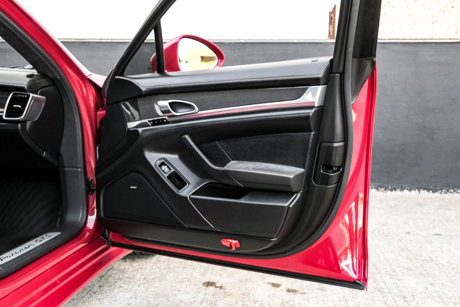 Used 2013 Porsche Panamera GTS image 46