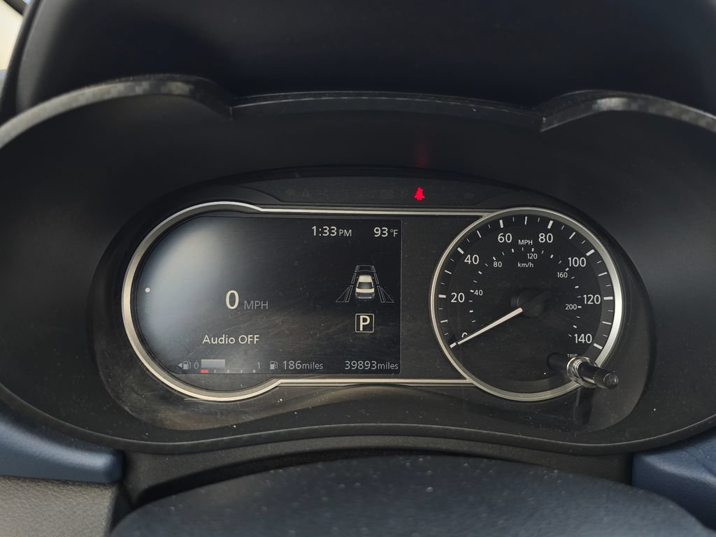 Used 2025 Nissan Versa SV FWD image 14