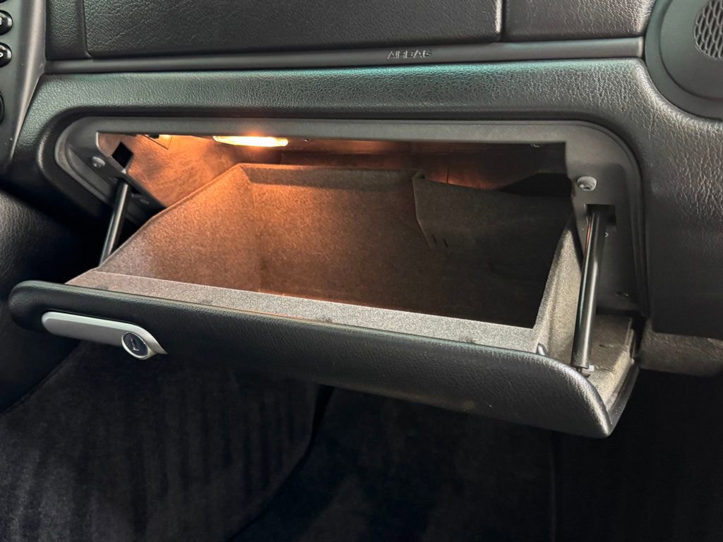 Used 2002 Porsche 911 Cabriolet image 35