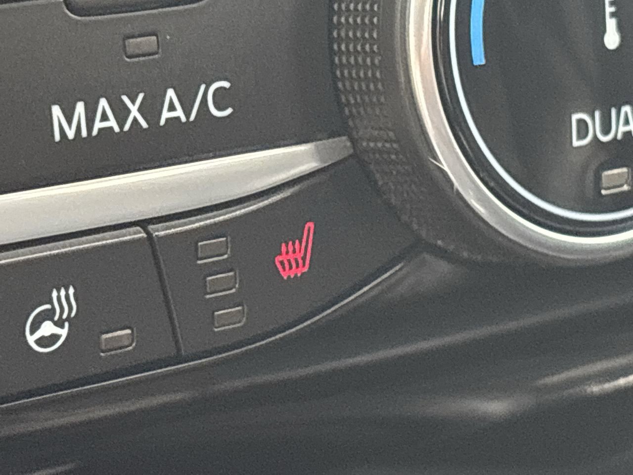 Used 2022 Ford Escape SEL image 24