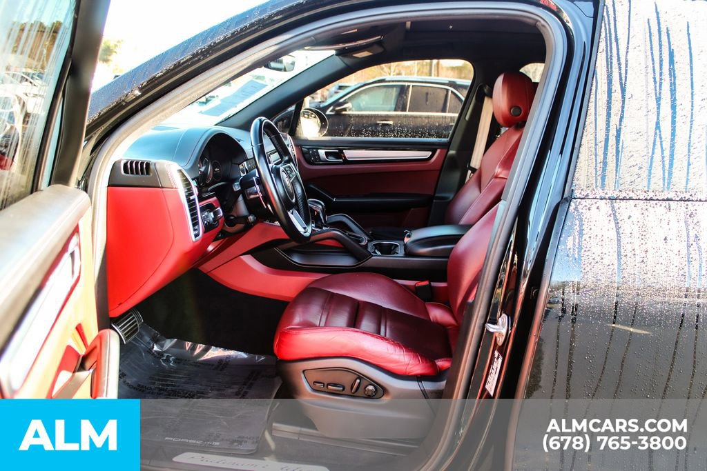 Used 2023 Porsche Cayenne S Platinum w/ Premium Package Plus image 15