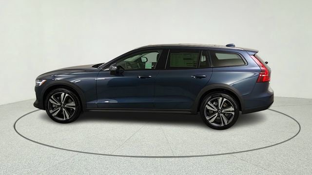 New 2026 Volvo V60 B5 Cross Country Plus w/ Protection Package Premier AWD/4WD image 4