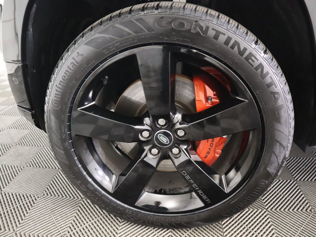 Used 2024 Land Rover Defender 130 X image 32