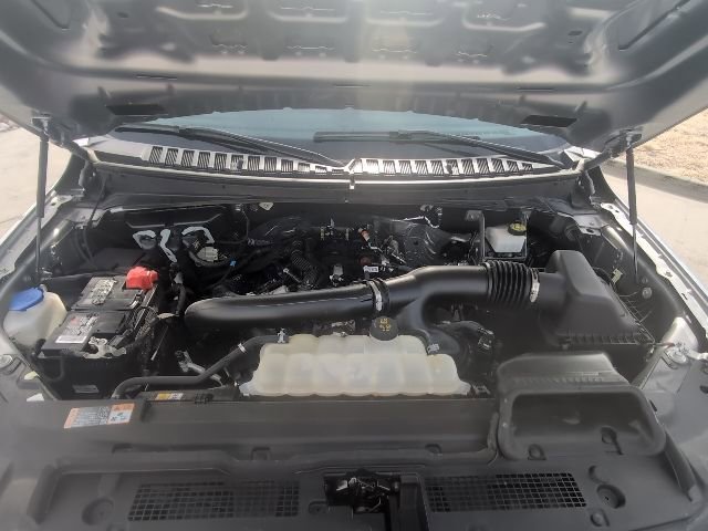 Used 2024 Ford Expedition XLT image 37