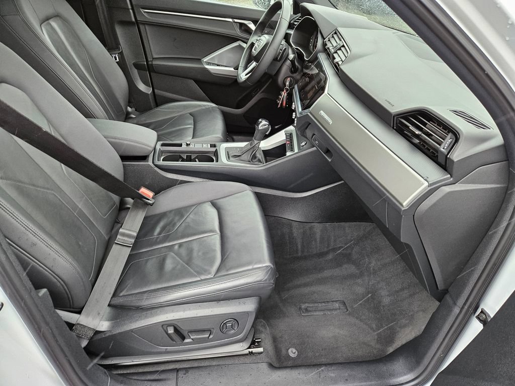 Used 2025 Audi Q3 2.0T Premium AWD/4WD image 10