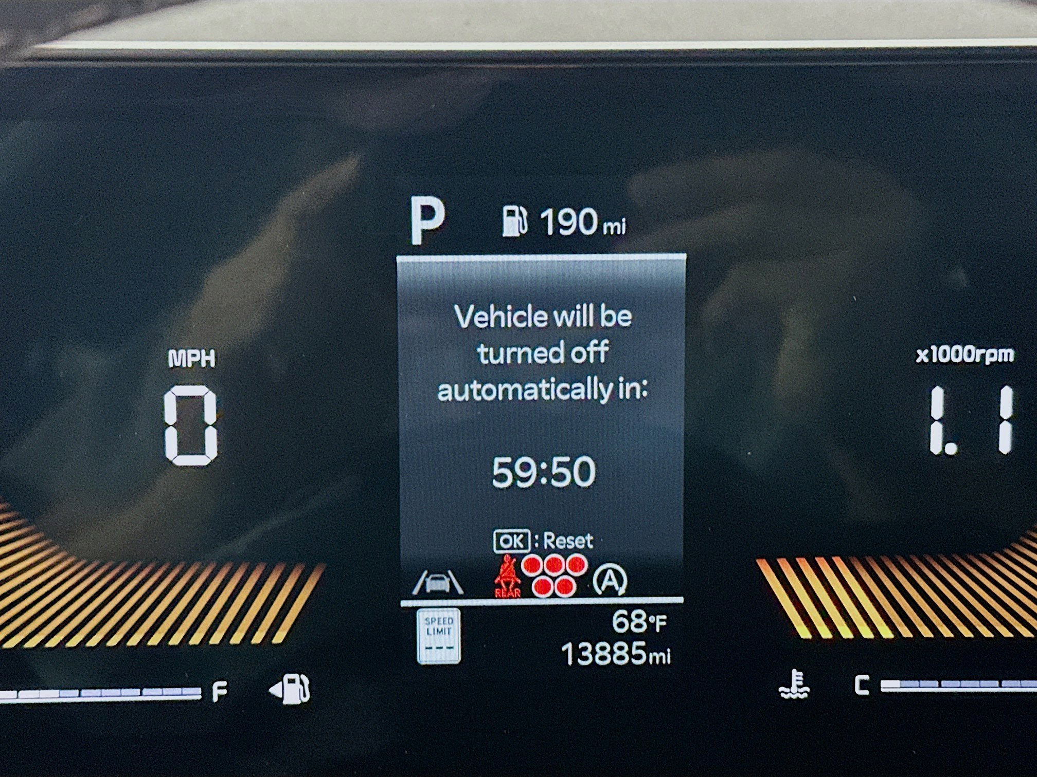 Used 2025 Kia Sorento S w/ Panoramic Sunroof Package image 19