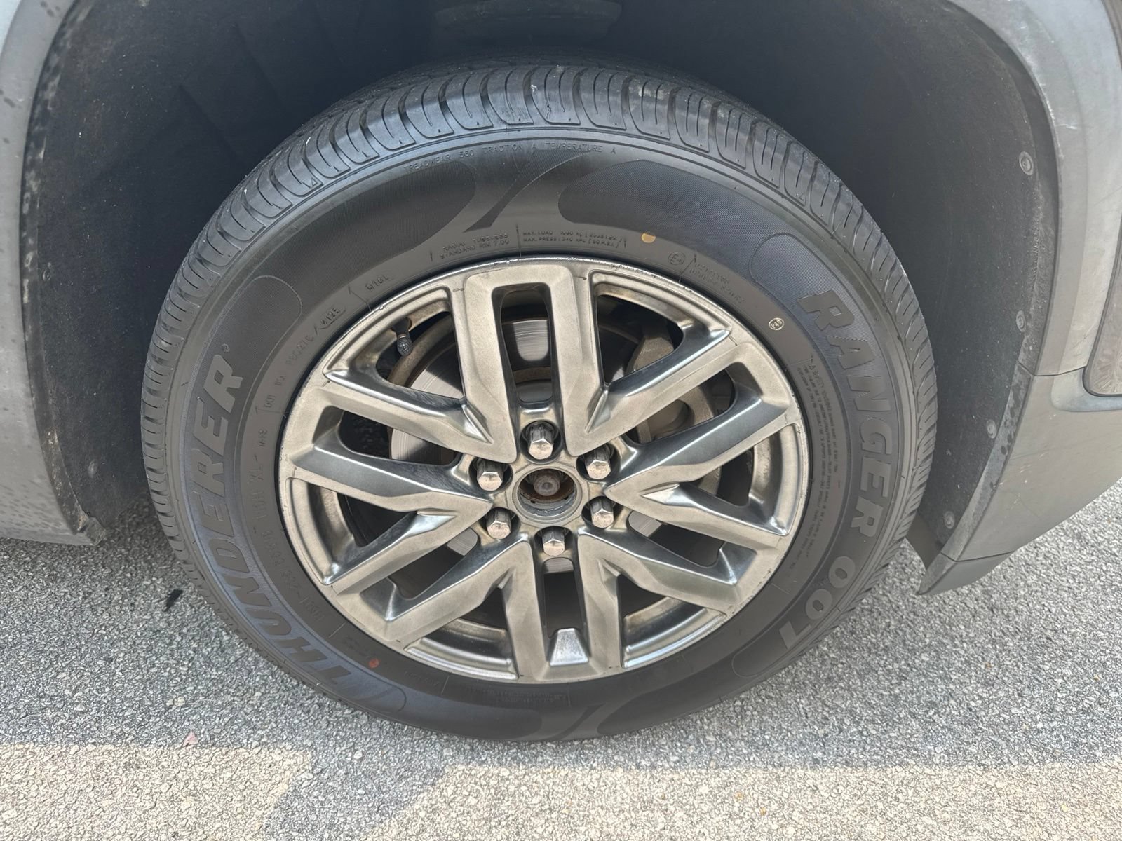 Used 2018 GMC Acadia SLT FWD image 12
