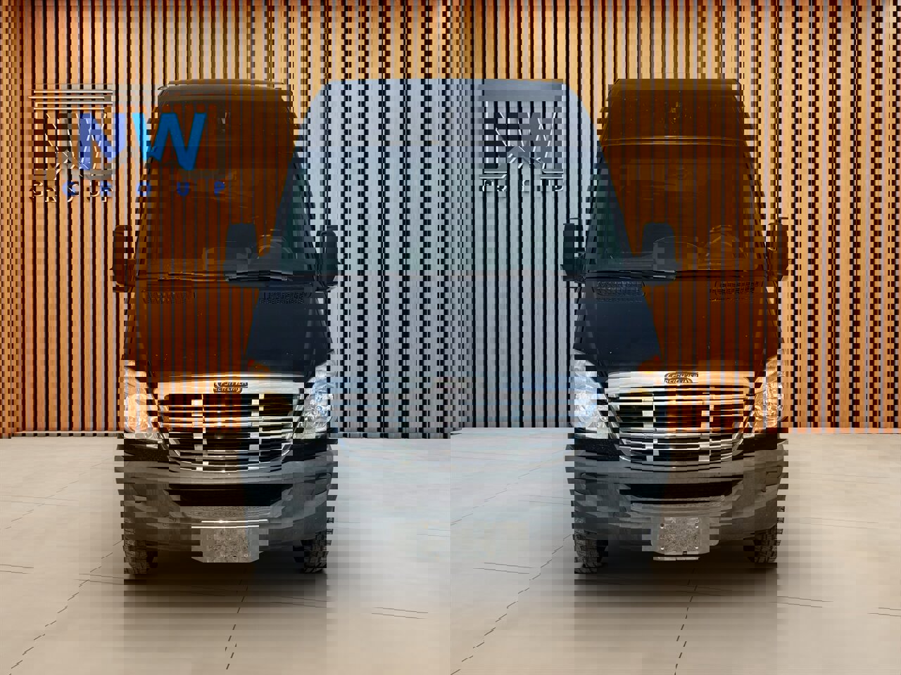 Used 2011 Freightliner Sprinter 2500 image 2