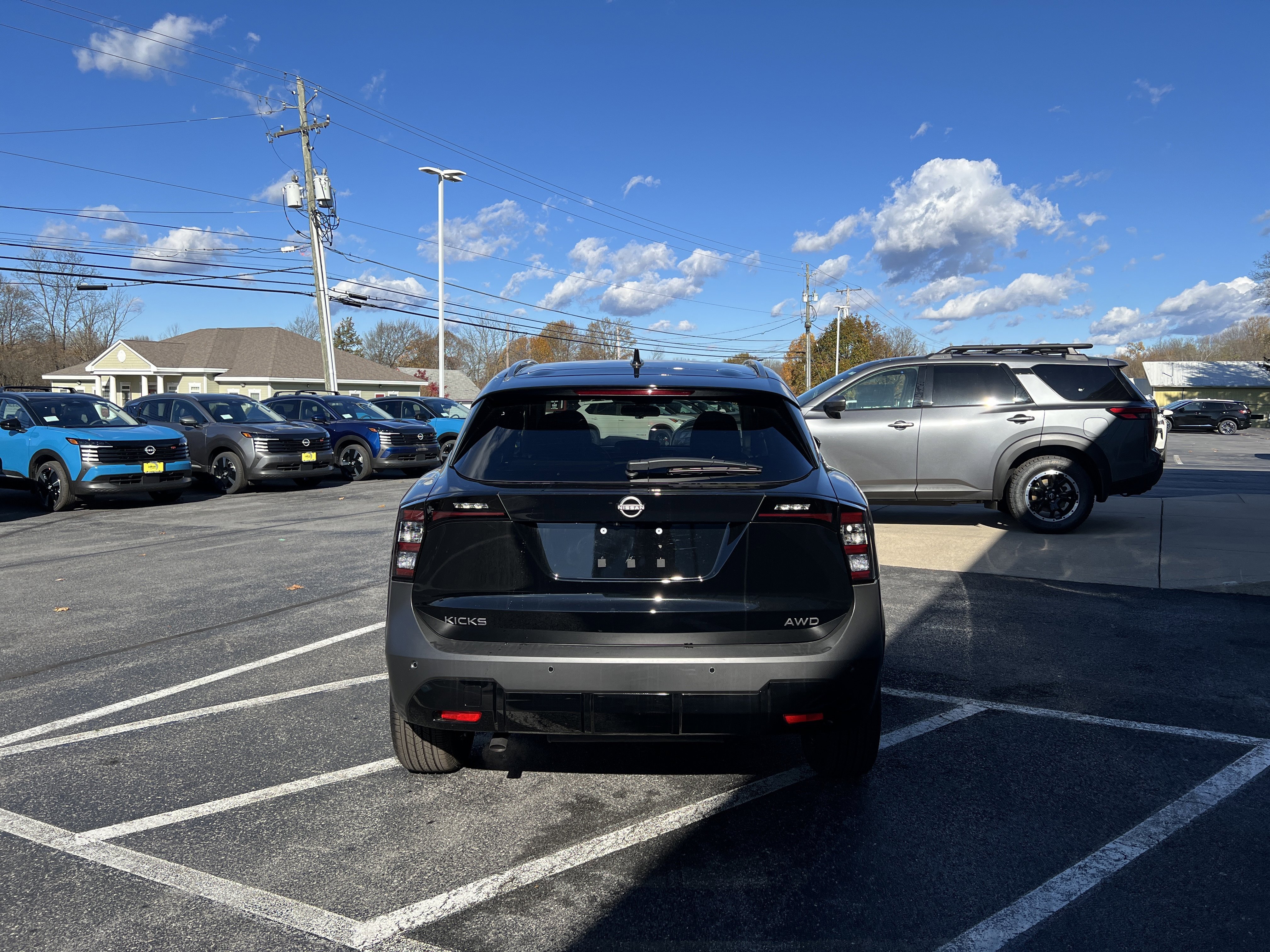 New 2025 Nissan Kicks SV w/ SV Premium Package image 7