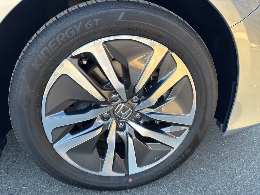 Used 2022 Honda Accord EX-L image 12