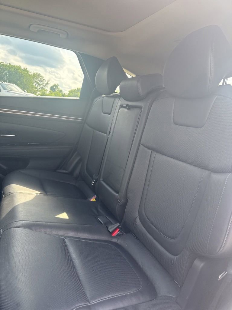 Used 2022 Hyundai Tucson Limited AWD/4WD image 14