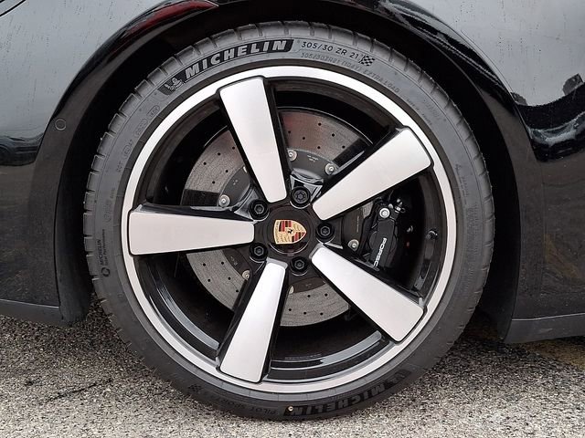 Certified 2025 Porsche 911 Carrera S RWD image 13