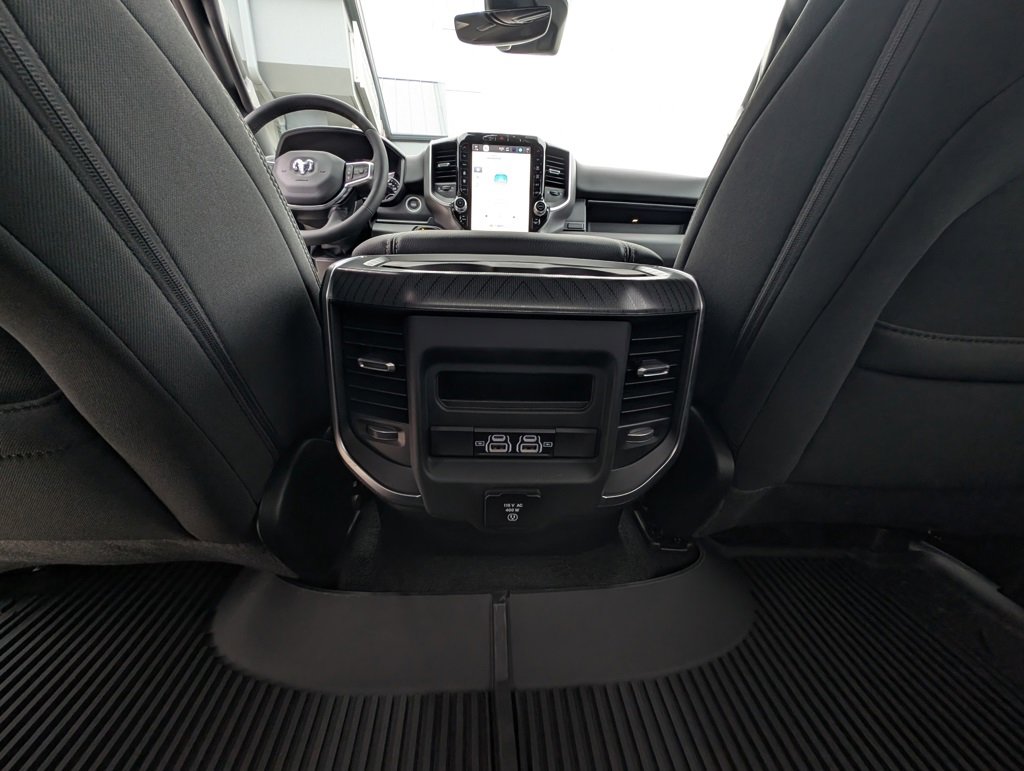 New 2026 RAM 1500 4x4 Crew Cab image 43