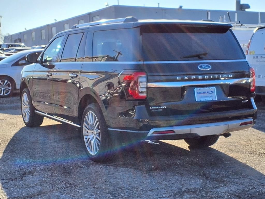 Used 2024 Ford Expedition Max Limited AWD/4WD image 5