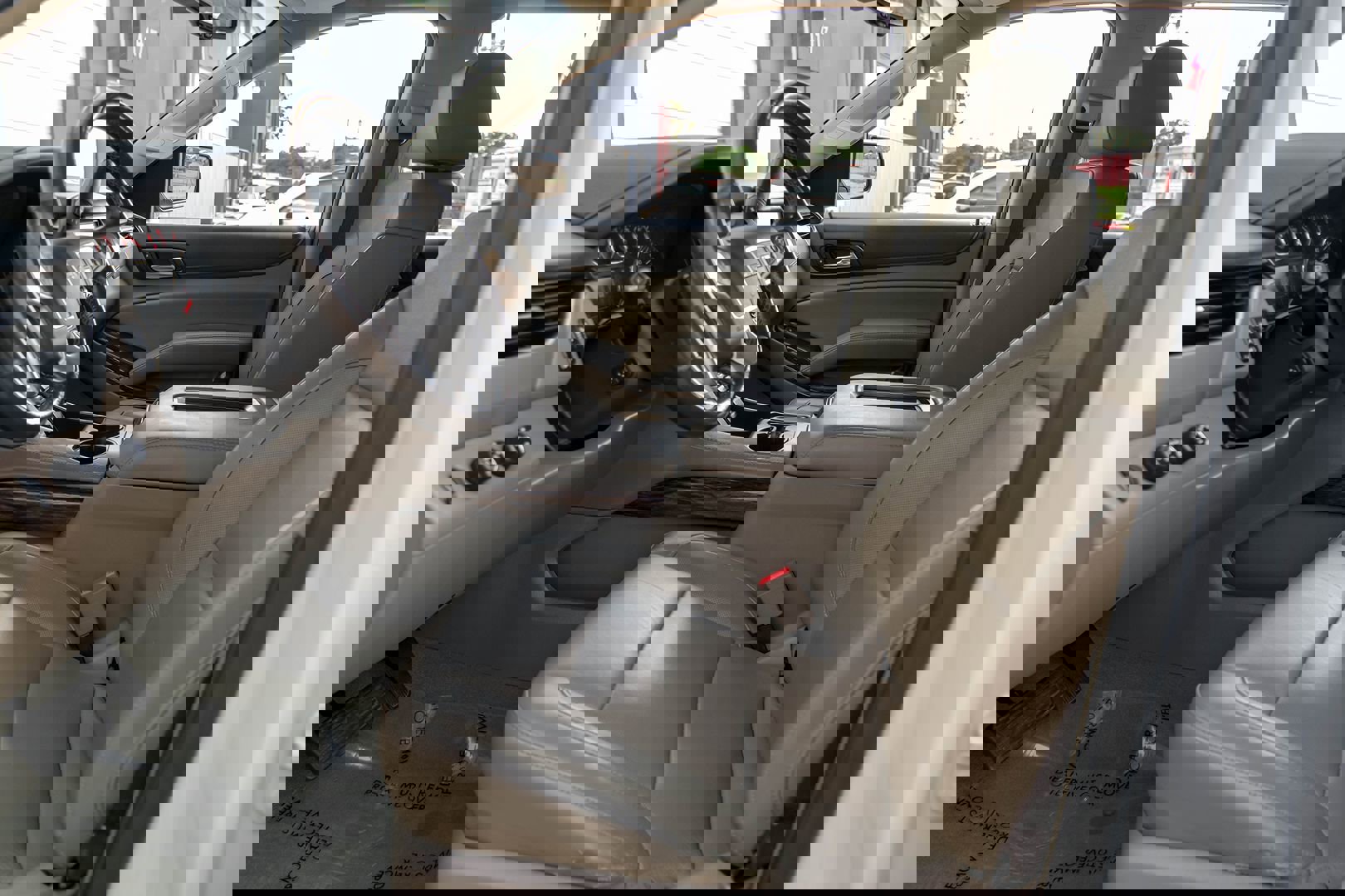 Used 2018 GMC Yukon SLT w/ Open Road Package image 5