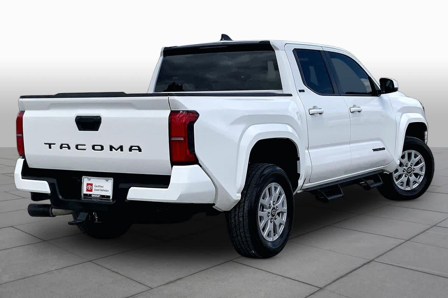 Used 2026 Toyota Tacoma SR5 RWD image 13
