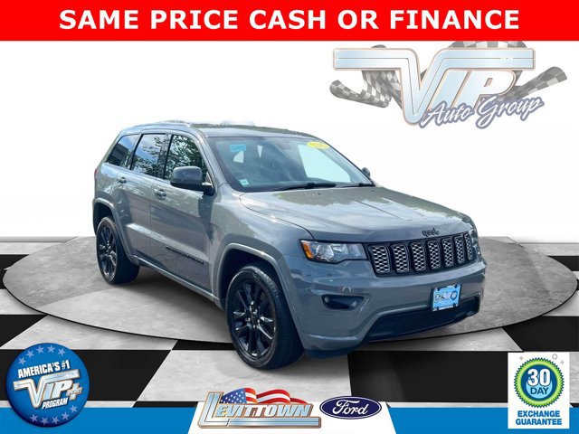 Used 2022 Jeep Grand Cherokee Laredo X AWD/4WD image 1