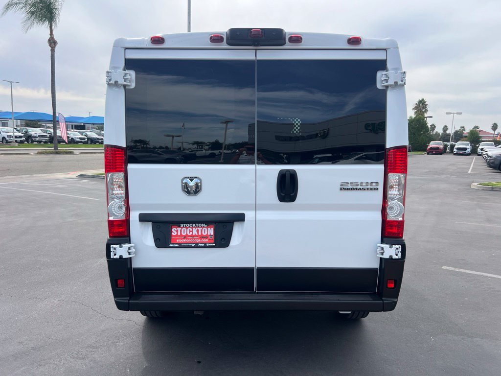 Used 2025 RAM ProMaster 2500 w/ U-Haul Equipment Group FWD image 13
