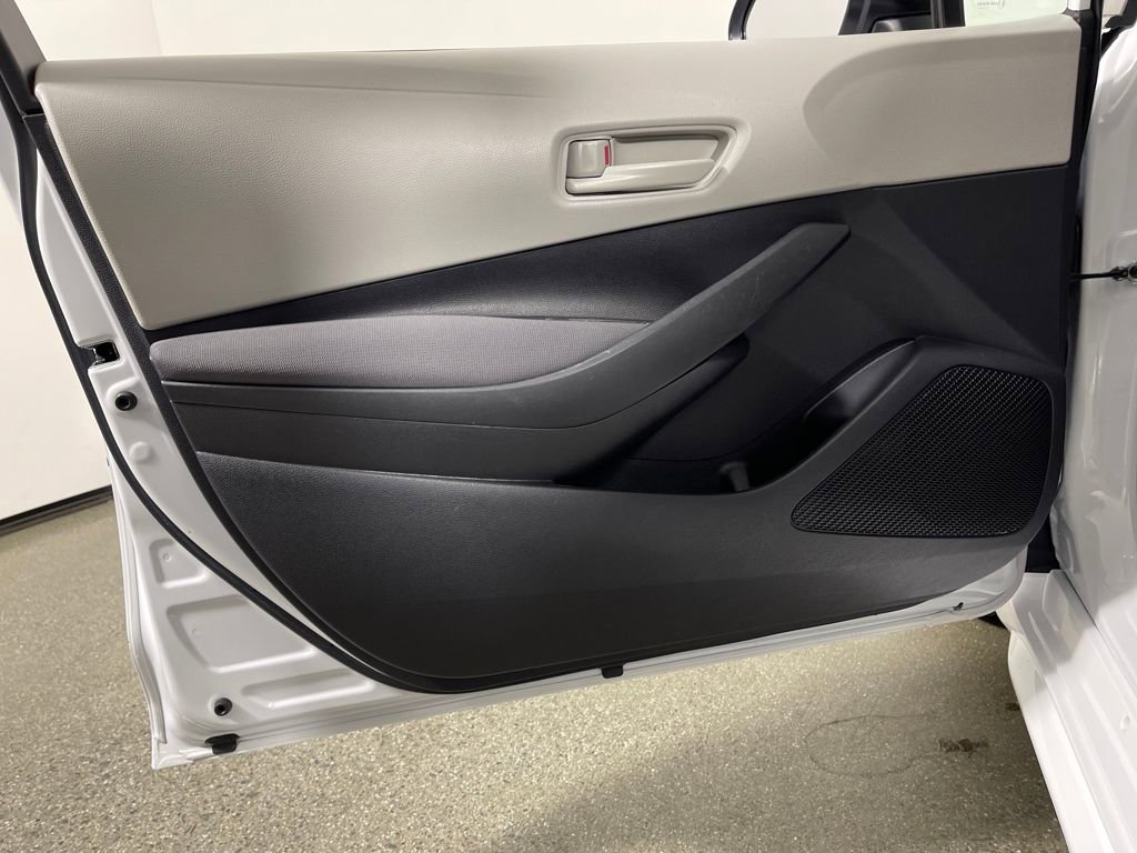 Certified 2022 Toyota Corolla LE image 17