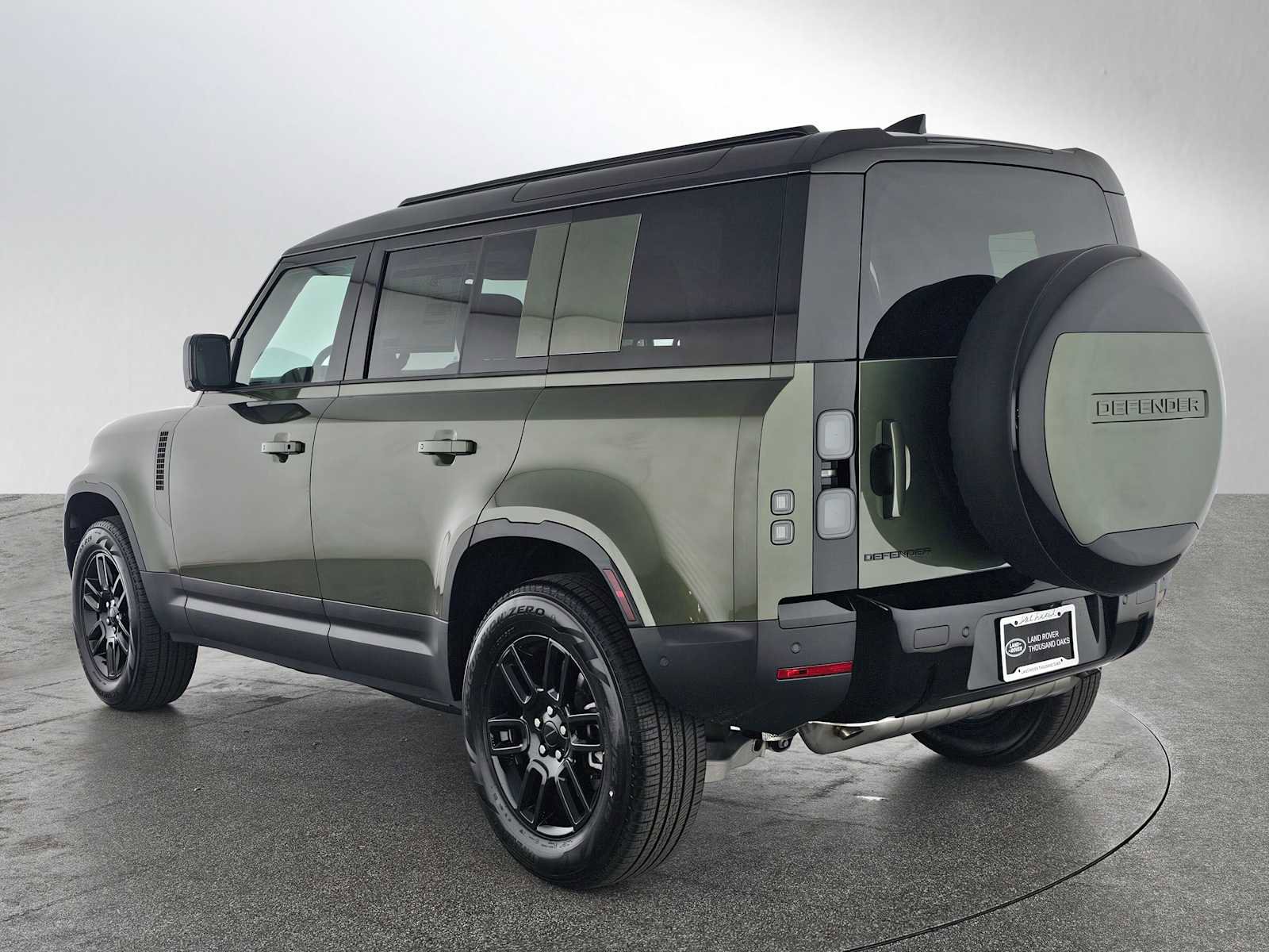 New 2026 Land Rover Defender 110 S image 7