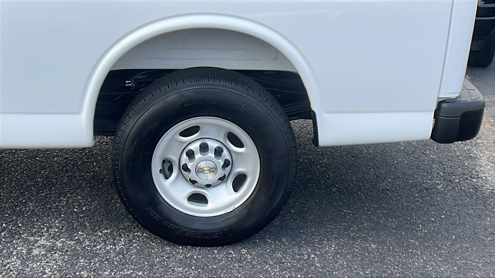 New 2025 Chevrolet Express 2500 w/ Communications Package image 9