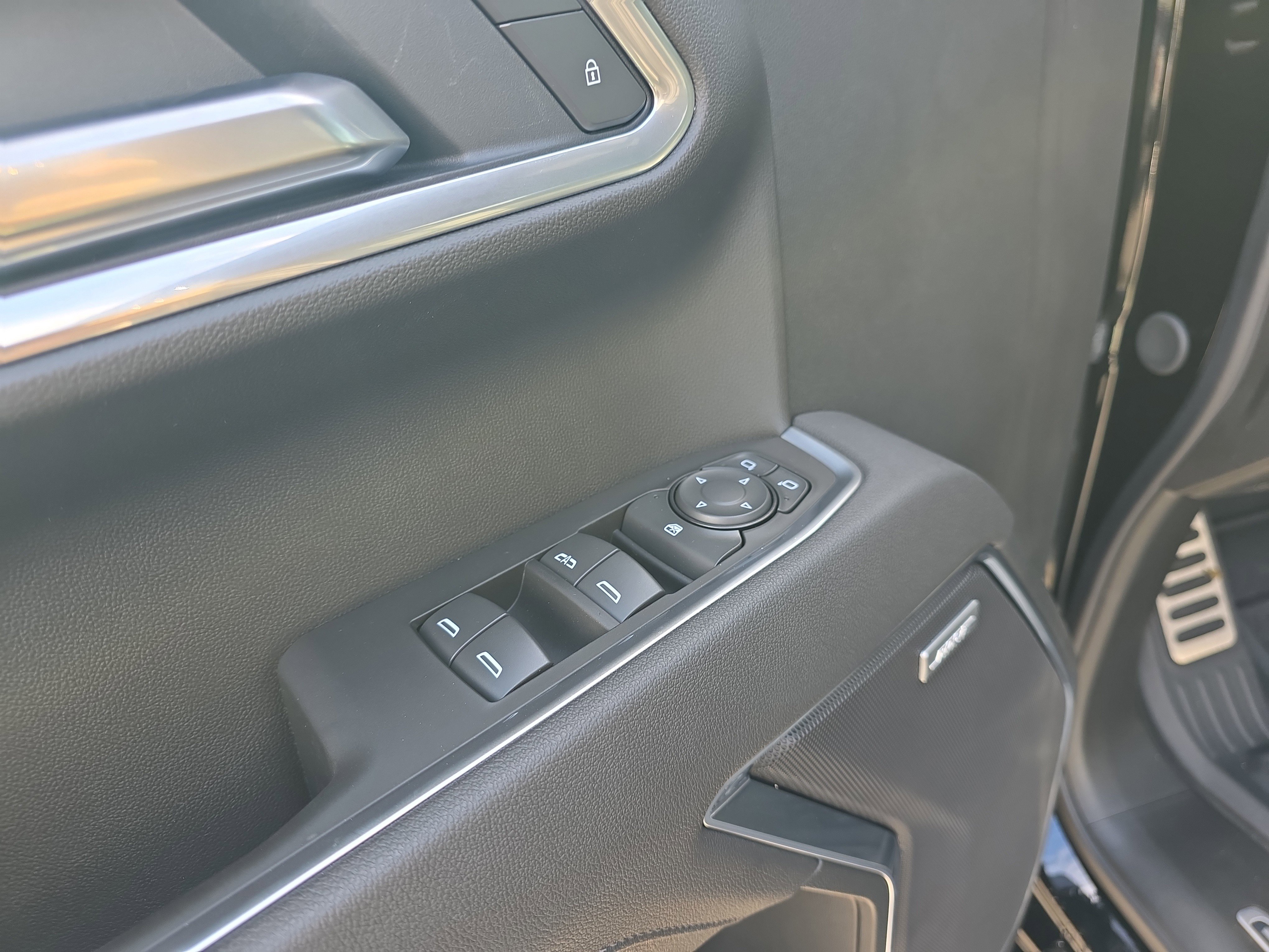 New 2025 Chevrolet Silverado 1500 RST image 16