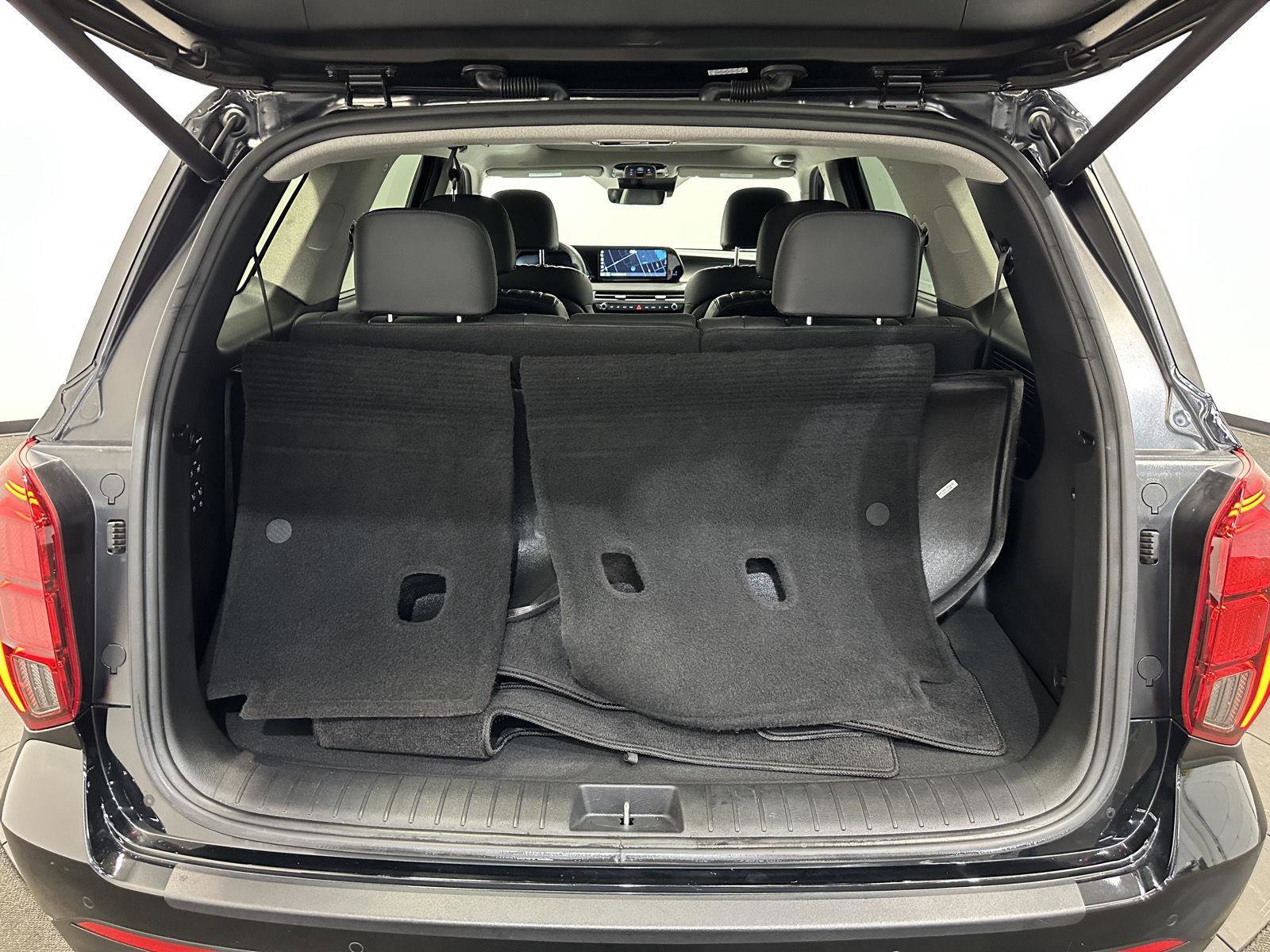 Used 2023 Hyundai Palisade Limited image 34