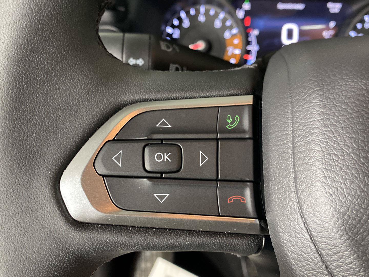 Used 2026 Jeep Compass Limited AWD/4WD image 19