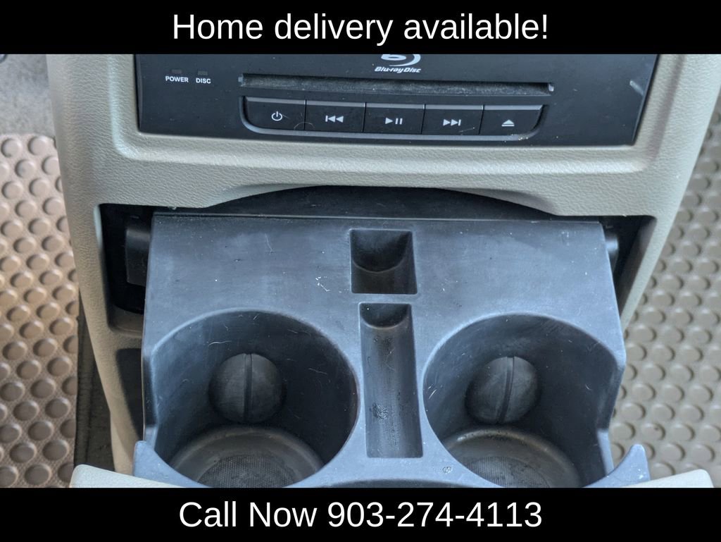 Used 2014 Chrysler Town & Country Touring-L w/ Driver Convenience Group image 15