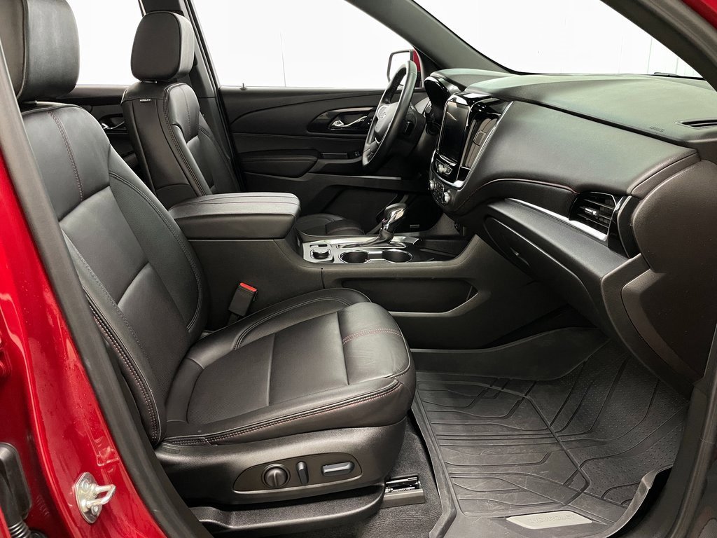 Certified 2023 Chevrolet Traverse RS w/ LPO, Floor Liner Package image 38