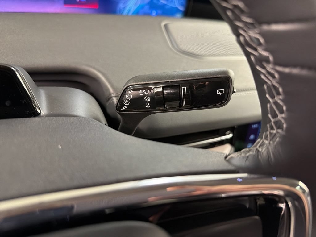 New 2026 Lincoln Navigator Premiere AWD/4WD image 21